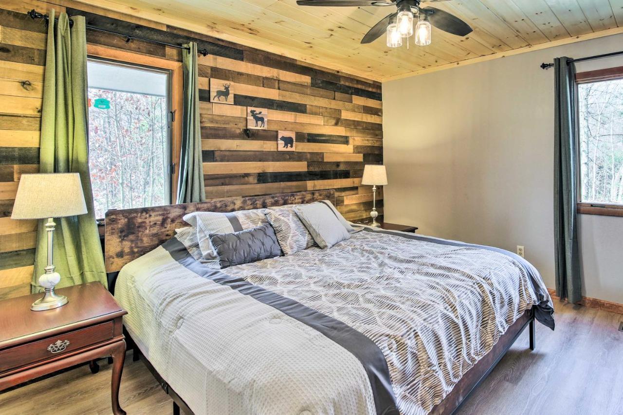 Gatlinburg Mountain Cabin With Hot Tub, Deck And Games Extérieur photo