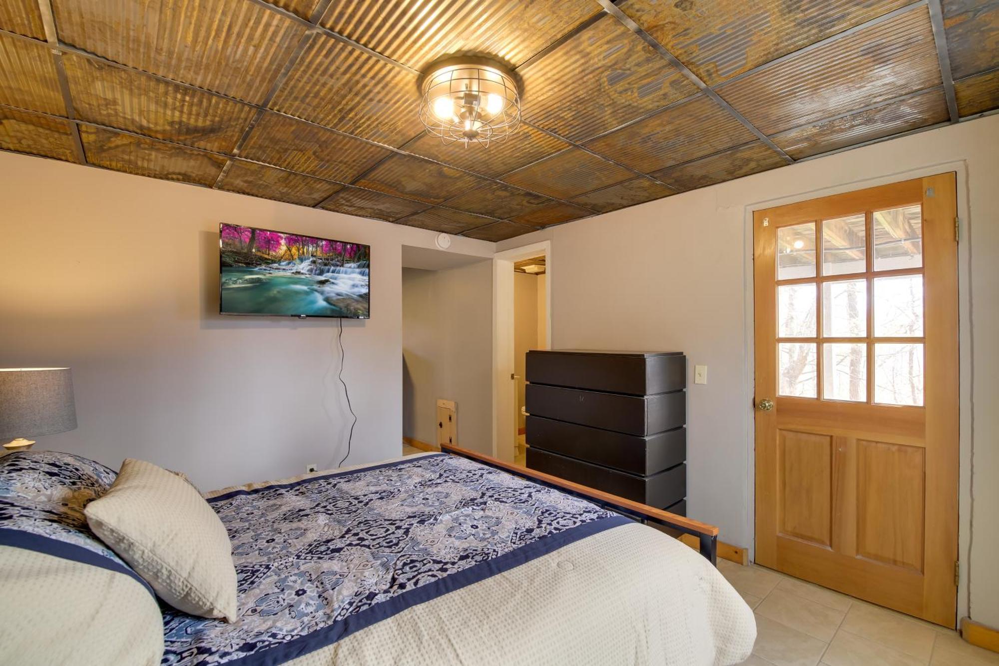 Gatlinburg Mountain Cabin With Hot Tub, Deck And Games Extérieur photo