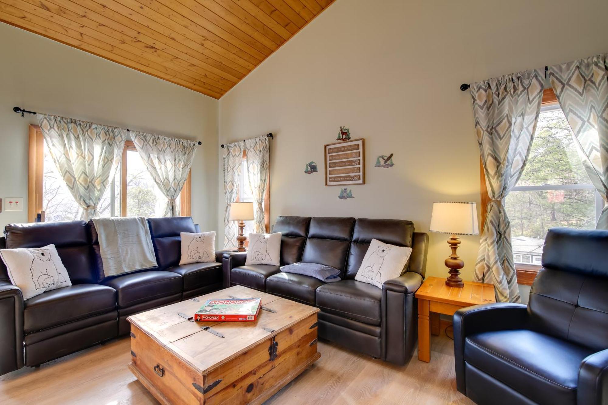 Gatlinburg Mountain Cabin With Hot Tub, Deck And Games Extérieur photo