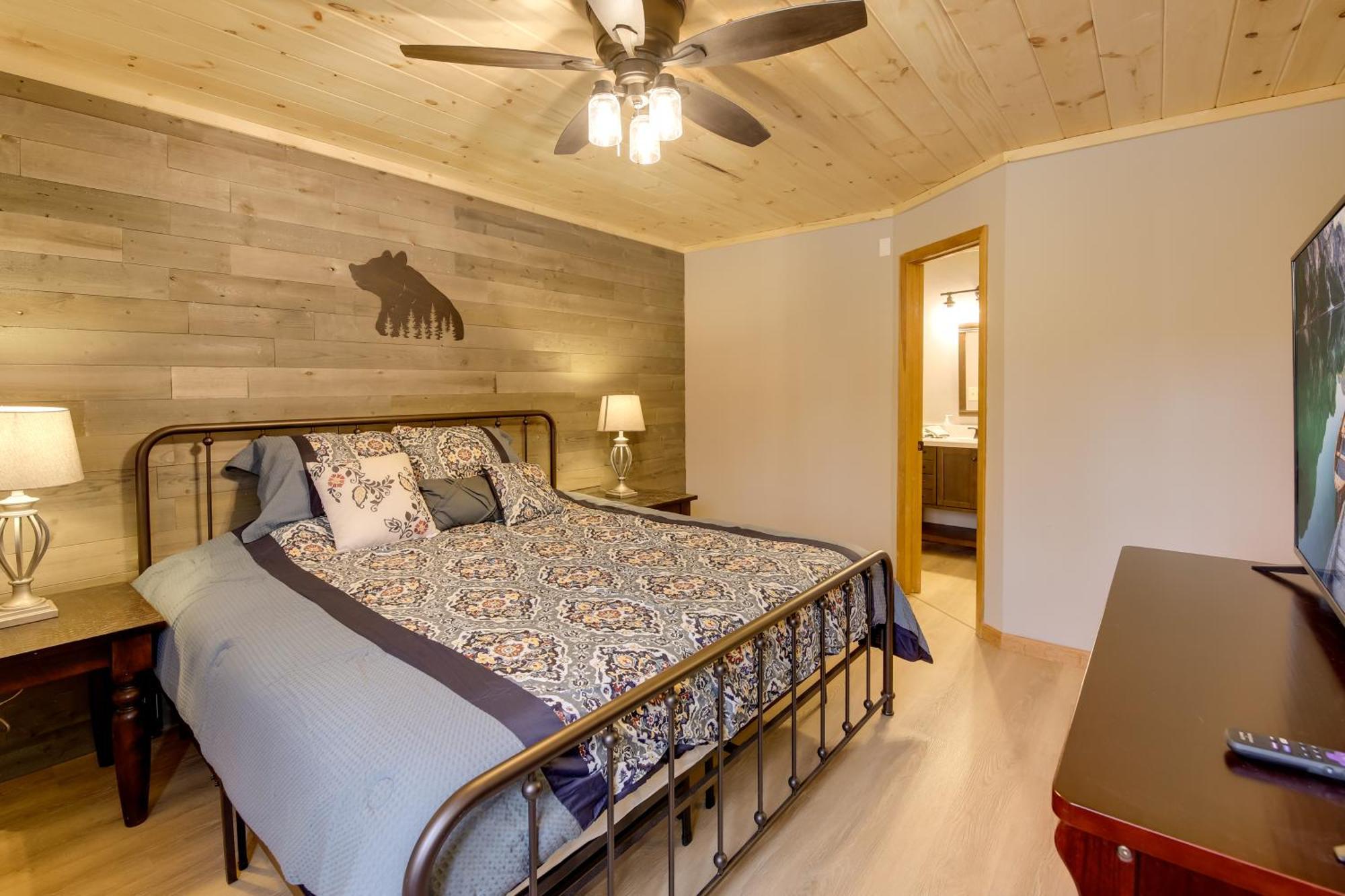 Gatlinburg Mountain Cabin With Hot Tub, Deck And Games Extérieur photo