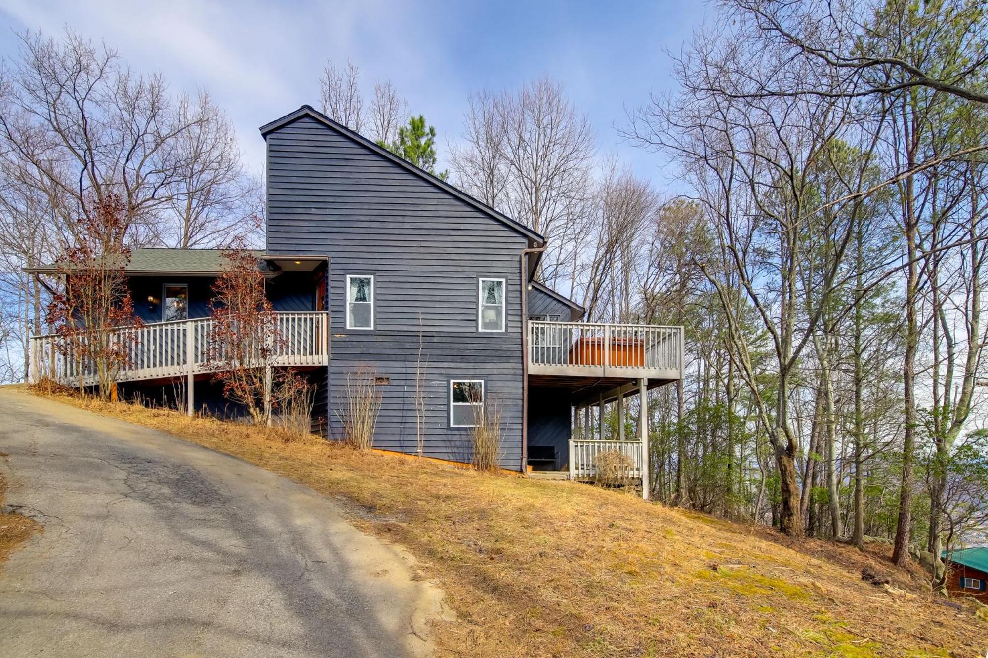 Gatlinburg Mountain Cabin With Hot Tub, Deck And Games Extérieur photo