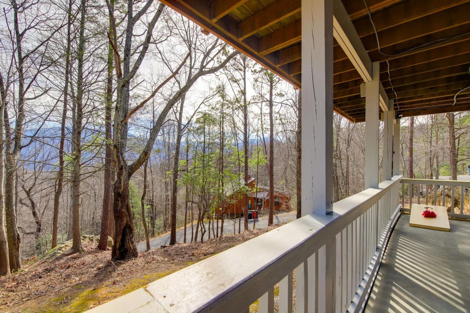 Gatlinburg Mountain Cabin With Hot Tub, Deck And Games Extérieur photo